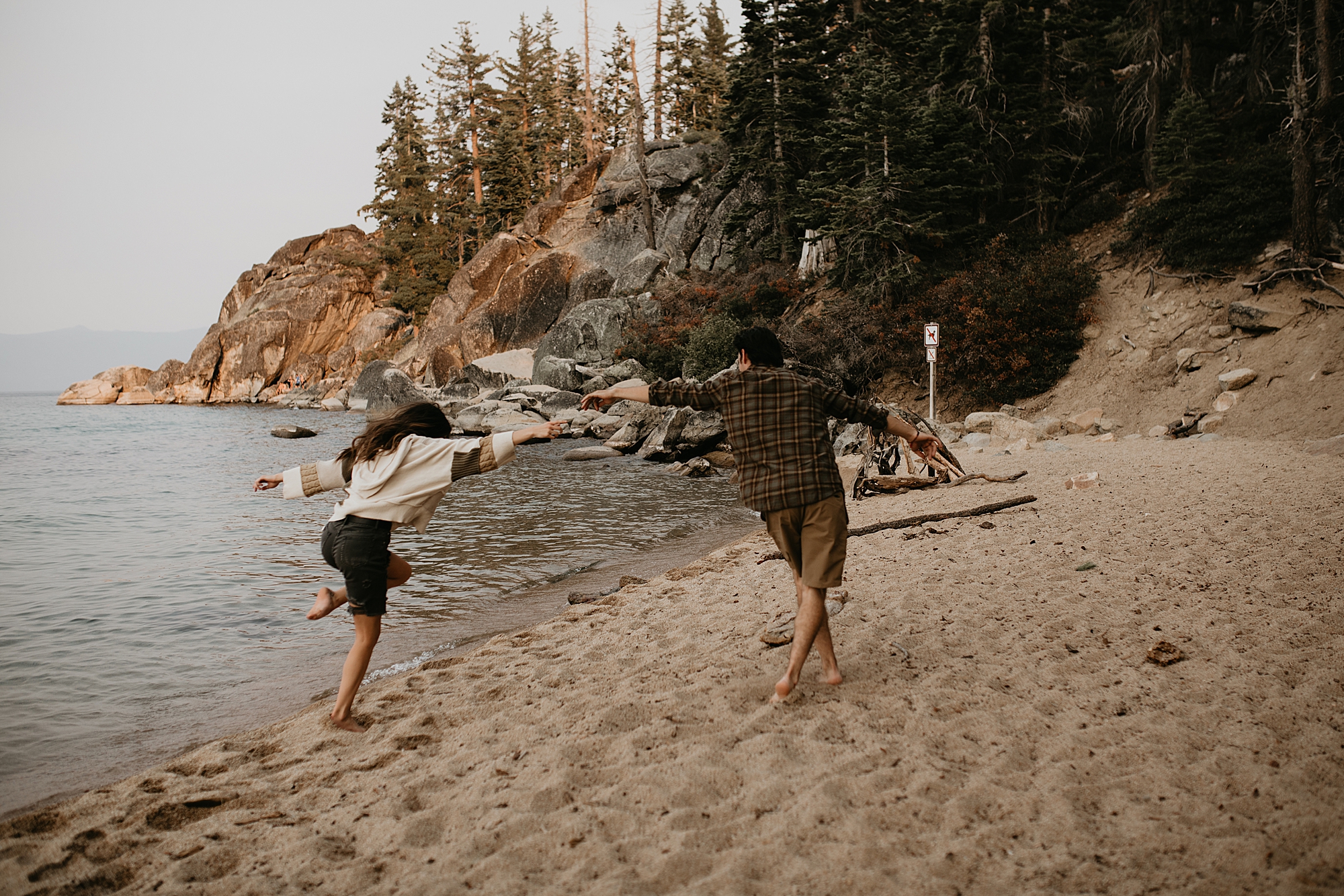 Lakeside couples portraits