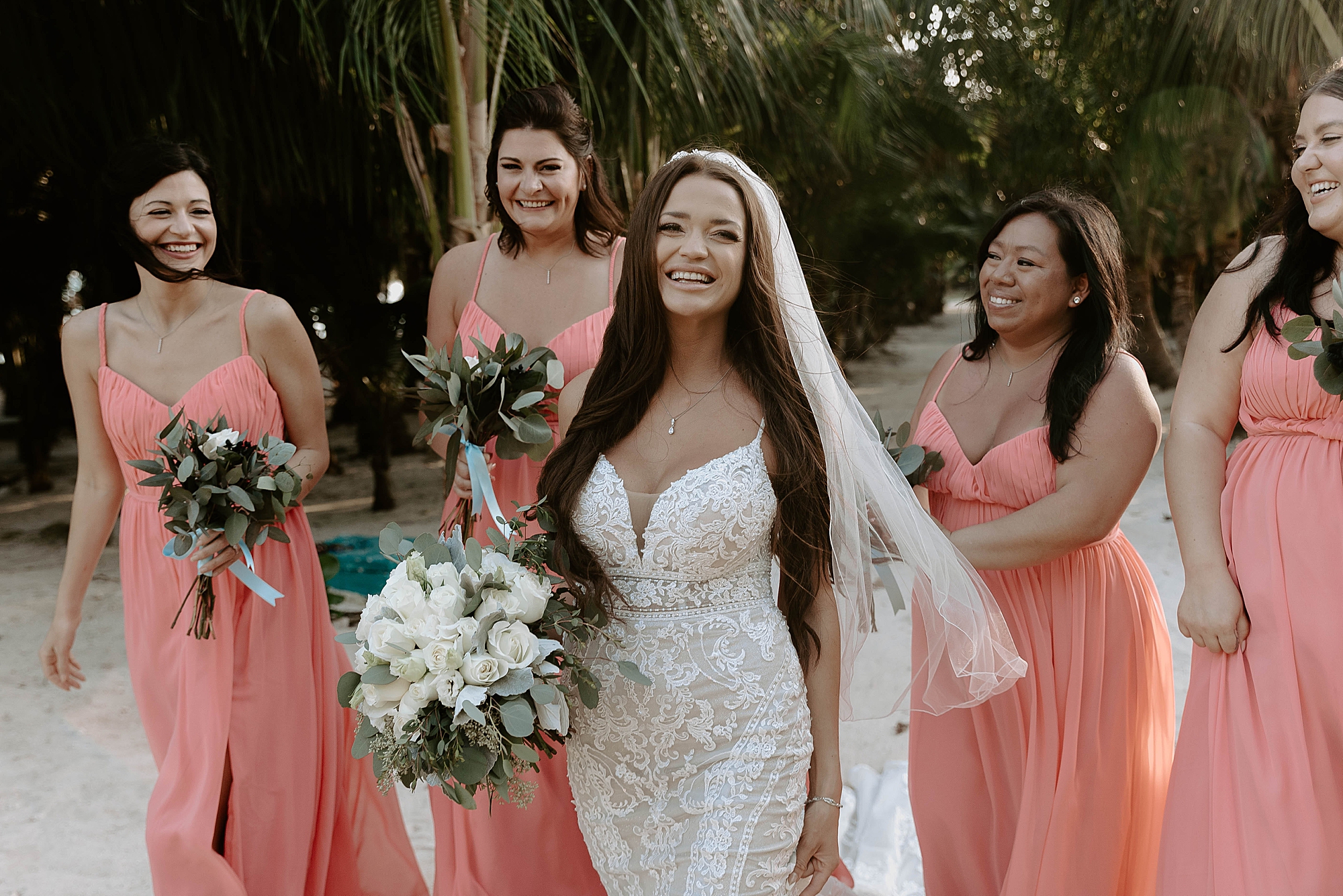 Mexico destination wedding photographer Mariah Treiber photo & film