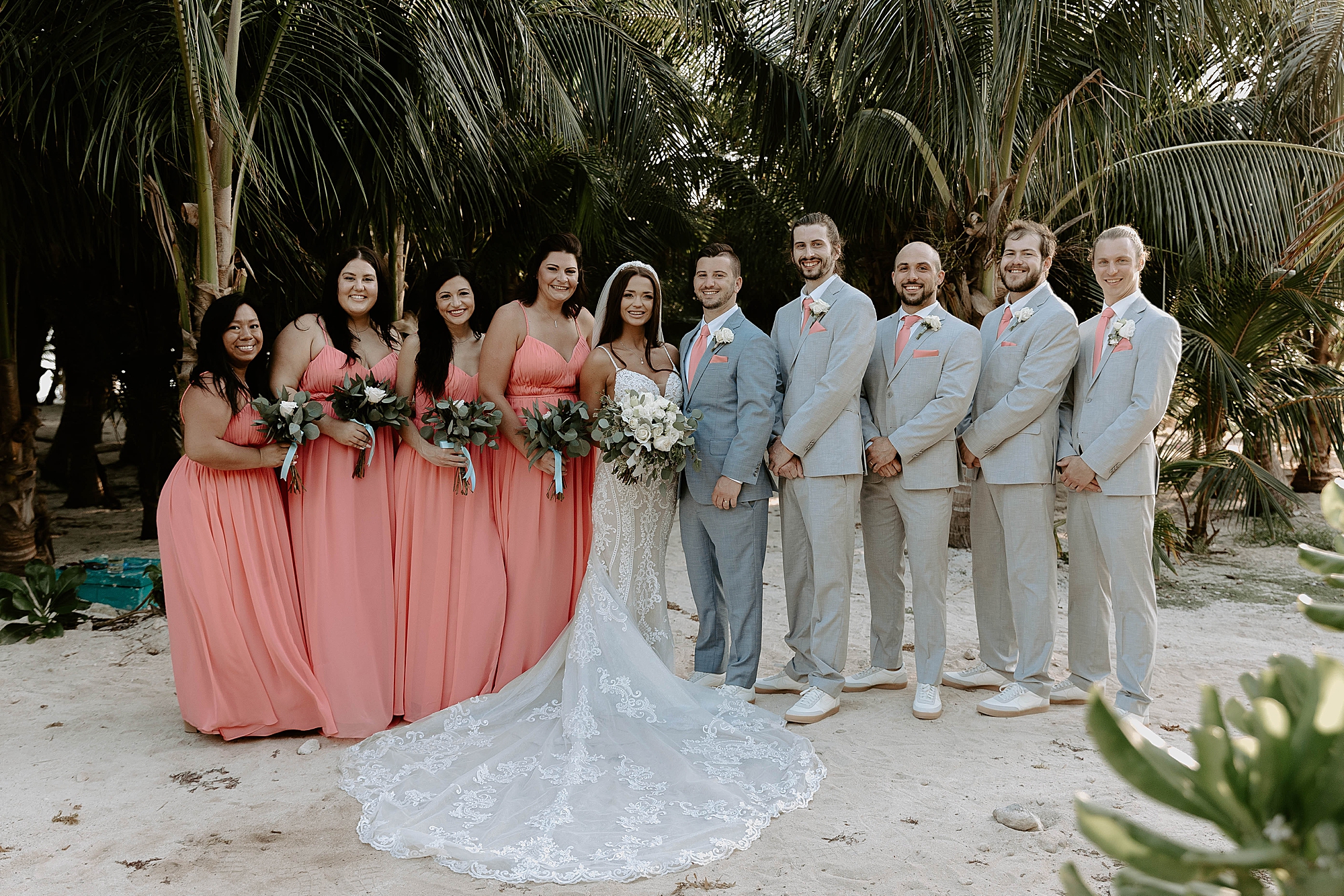 Mexico destination wedding photographer Mariah Treiber photo & film