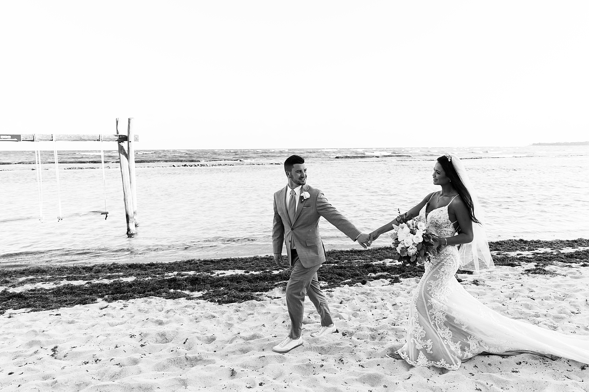 Mexico destination wedding photographer Mariah Treiber photo & film