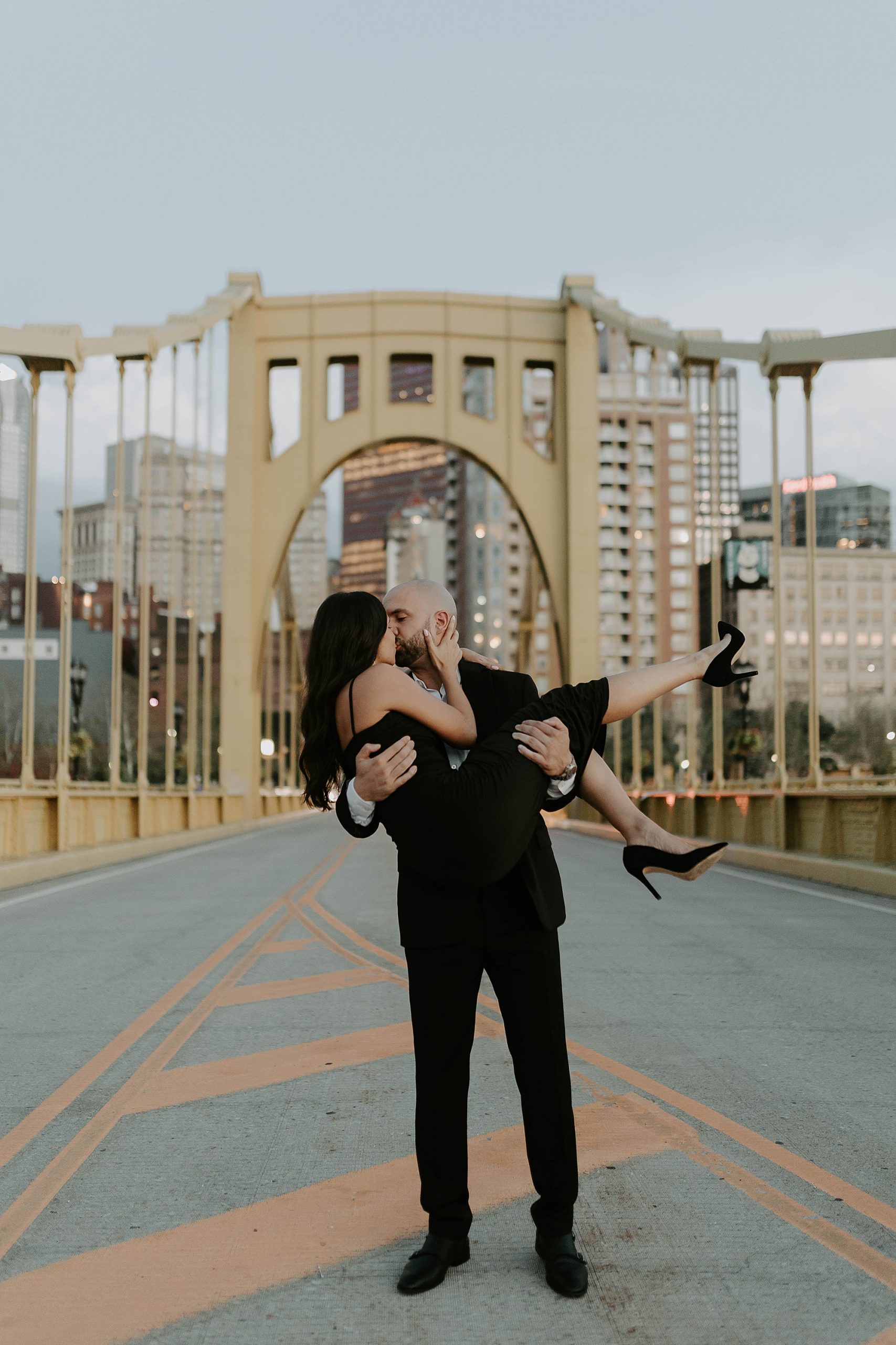 engagement photo ideas, Roberto Clemente Bridge 6th Street Bridge Pittsburgh