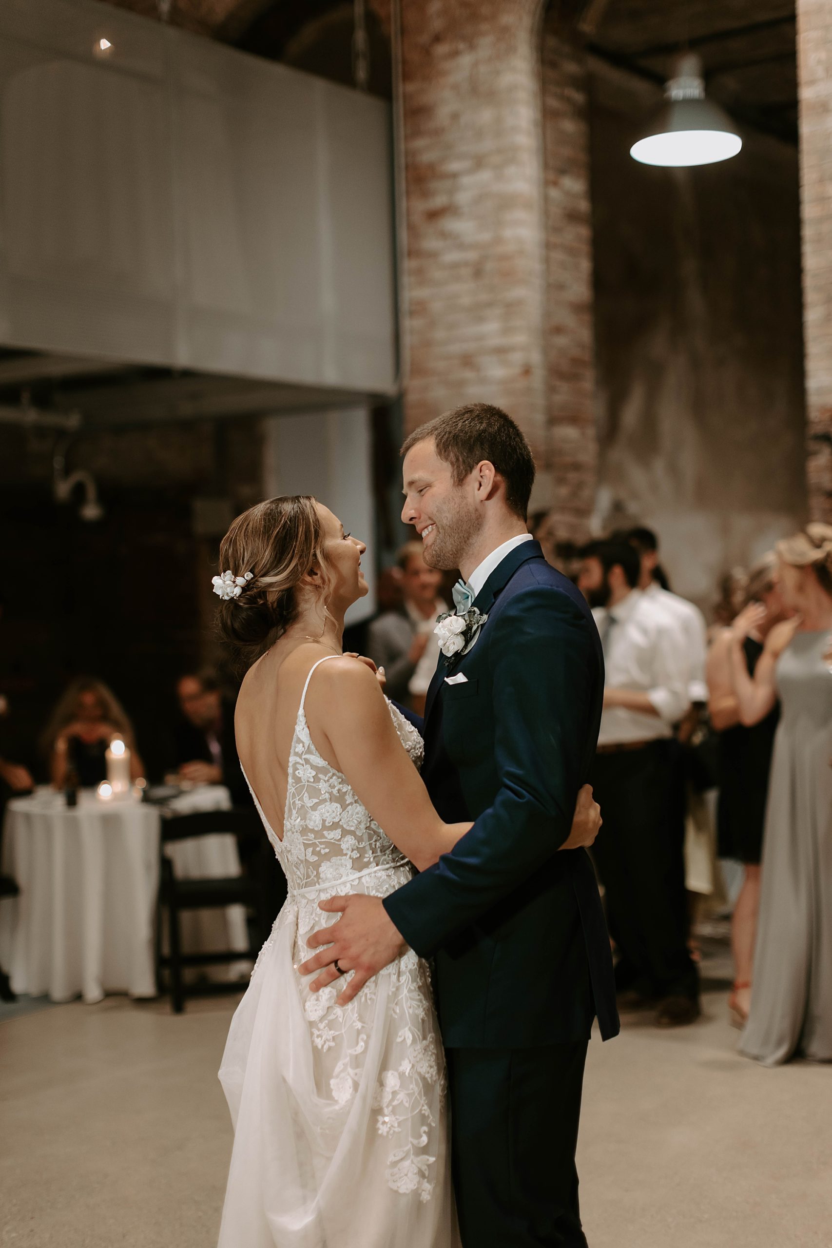MuseumLab wedding photographed by Mariah Treiber Photography; modern industrial wedding venues