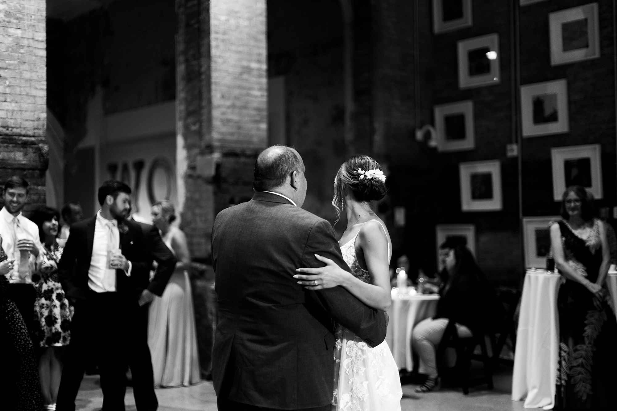 MuseumLab wedding photographed by Mariah Treiber Photography; modern industrial wedding venues