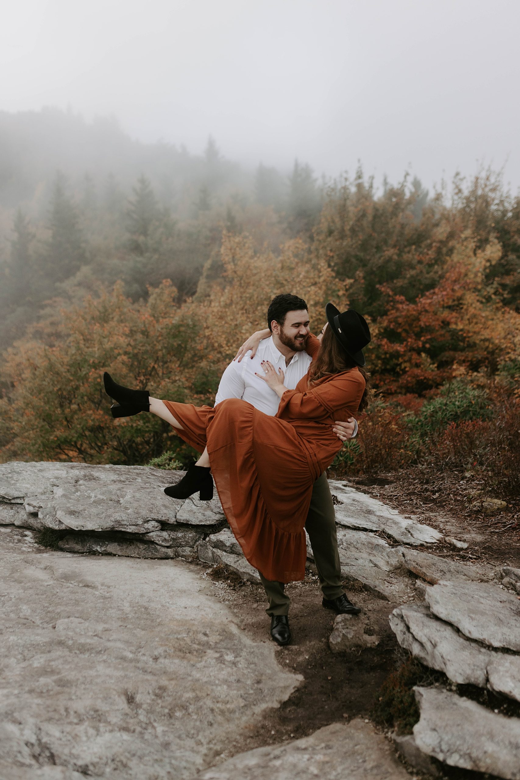 engagement photo ideas, Asheville engagement photographer, Mariah Treiber Photography
