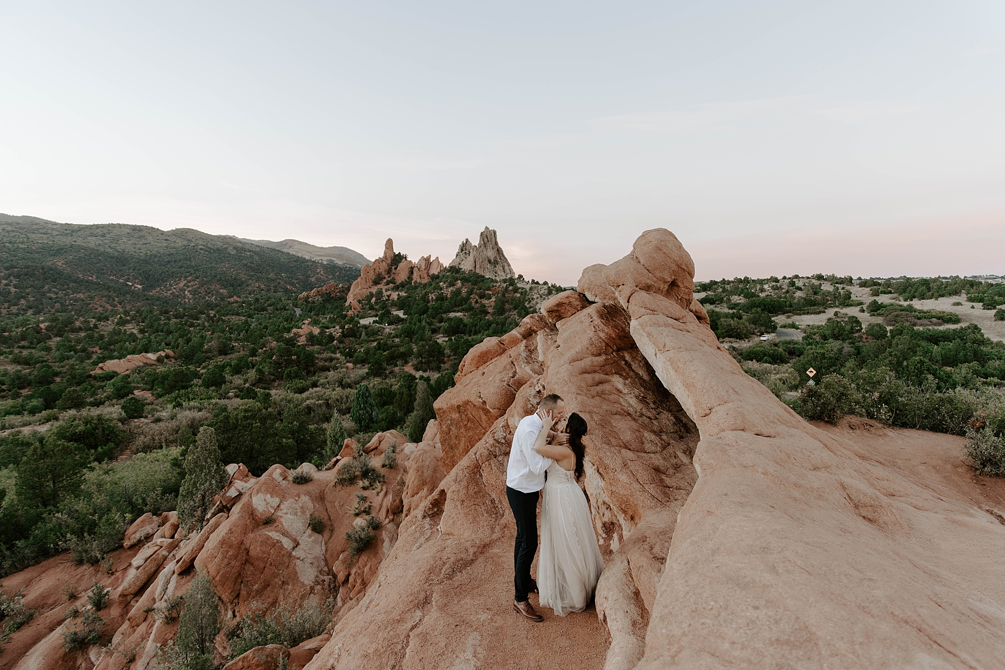 Garden of the Gods Wedding, Mariah Treiber Photography