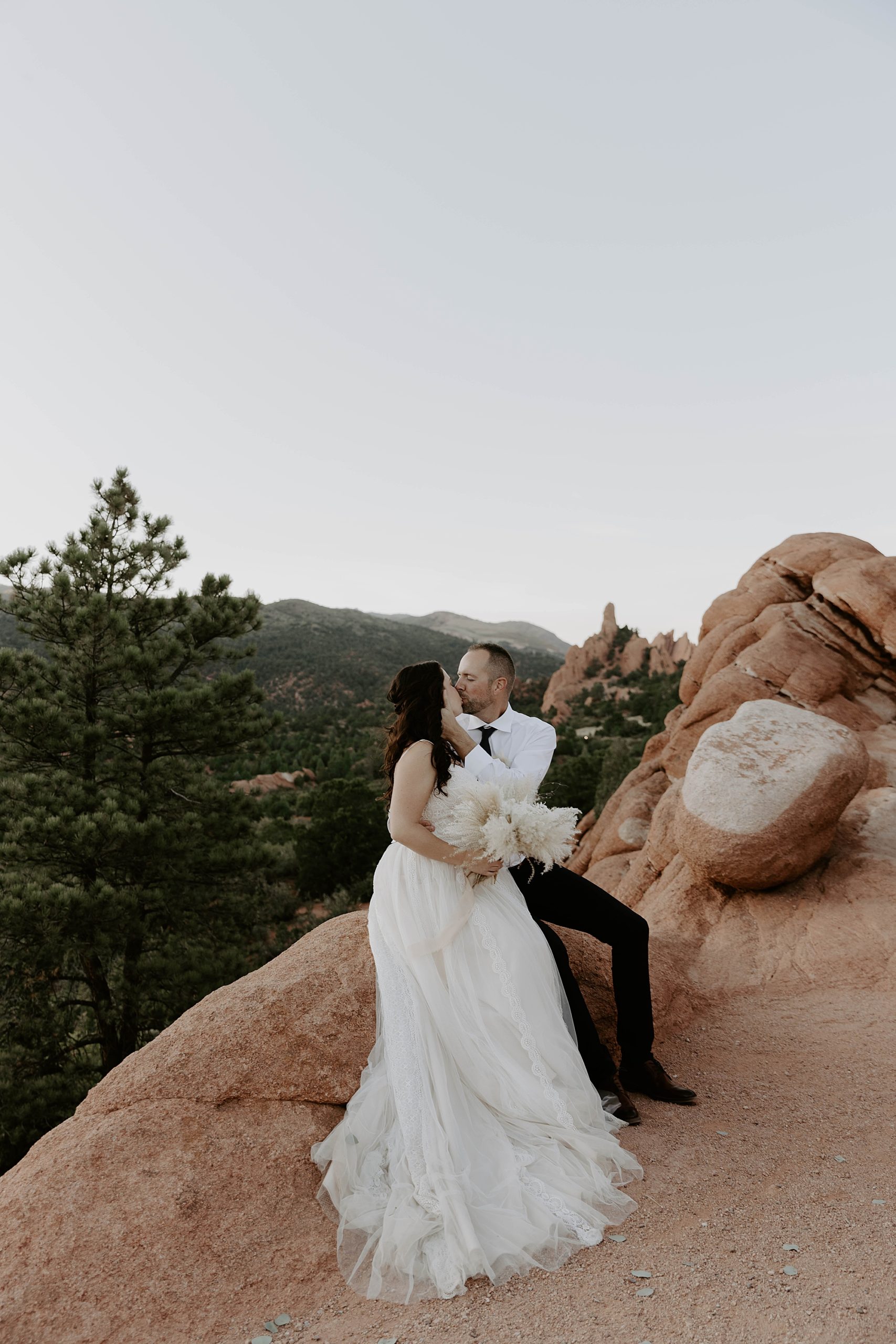 Garden of the Gods Wedding, Mariah Treiber Photography