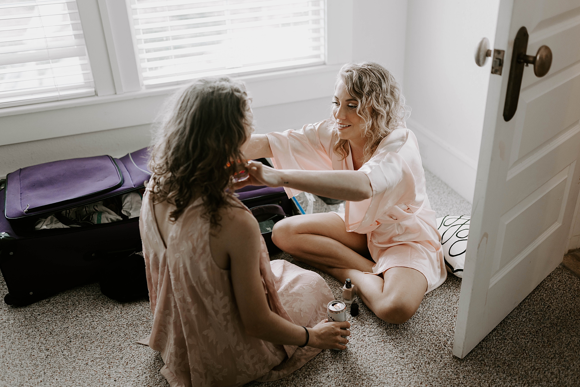 pre ceremony, getting ready photos, wedding timelines, Mariah Treiber Photography