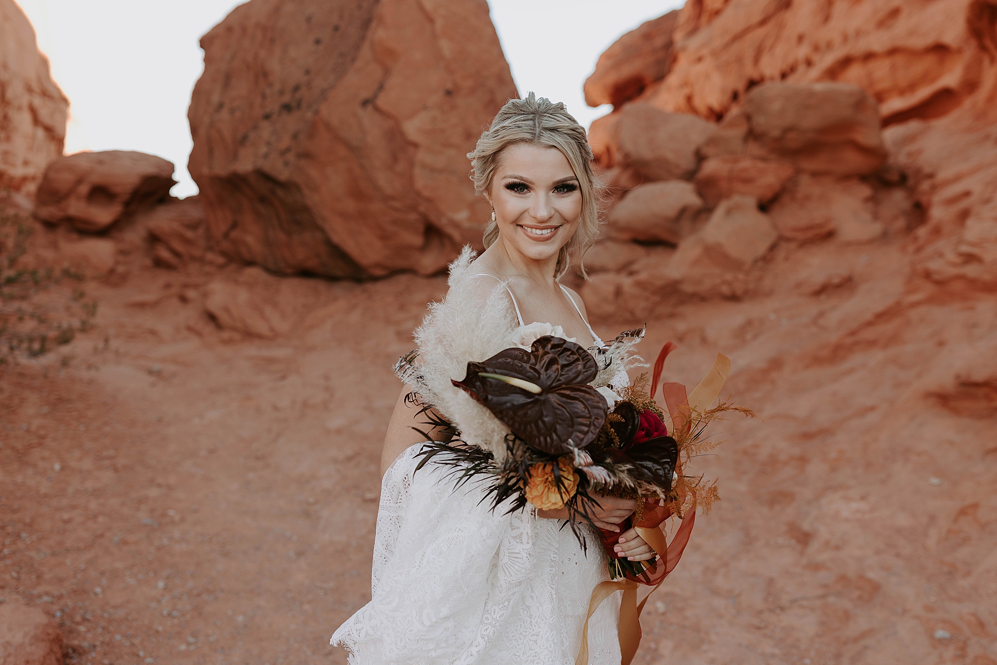 Valley of Fire Wedding by Mariah Treiber Photography; Las Vegas elopements