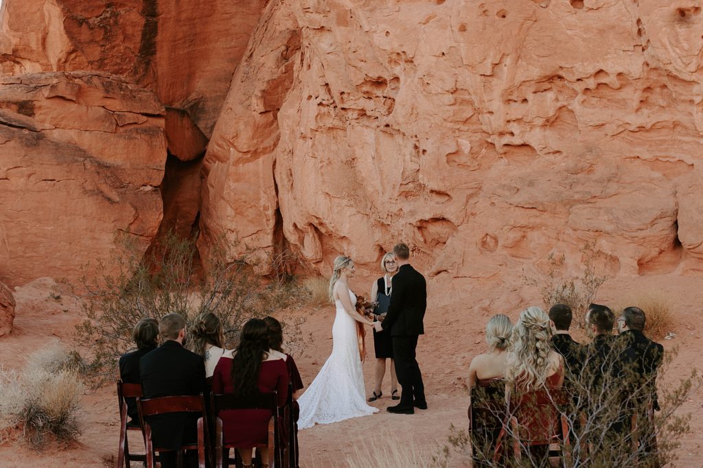 Valley of Fire Wedding by Mariah Treiber Photography; Las Vegas elopements