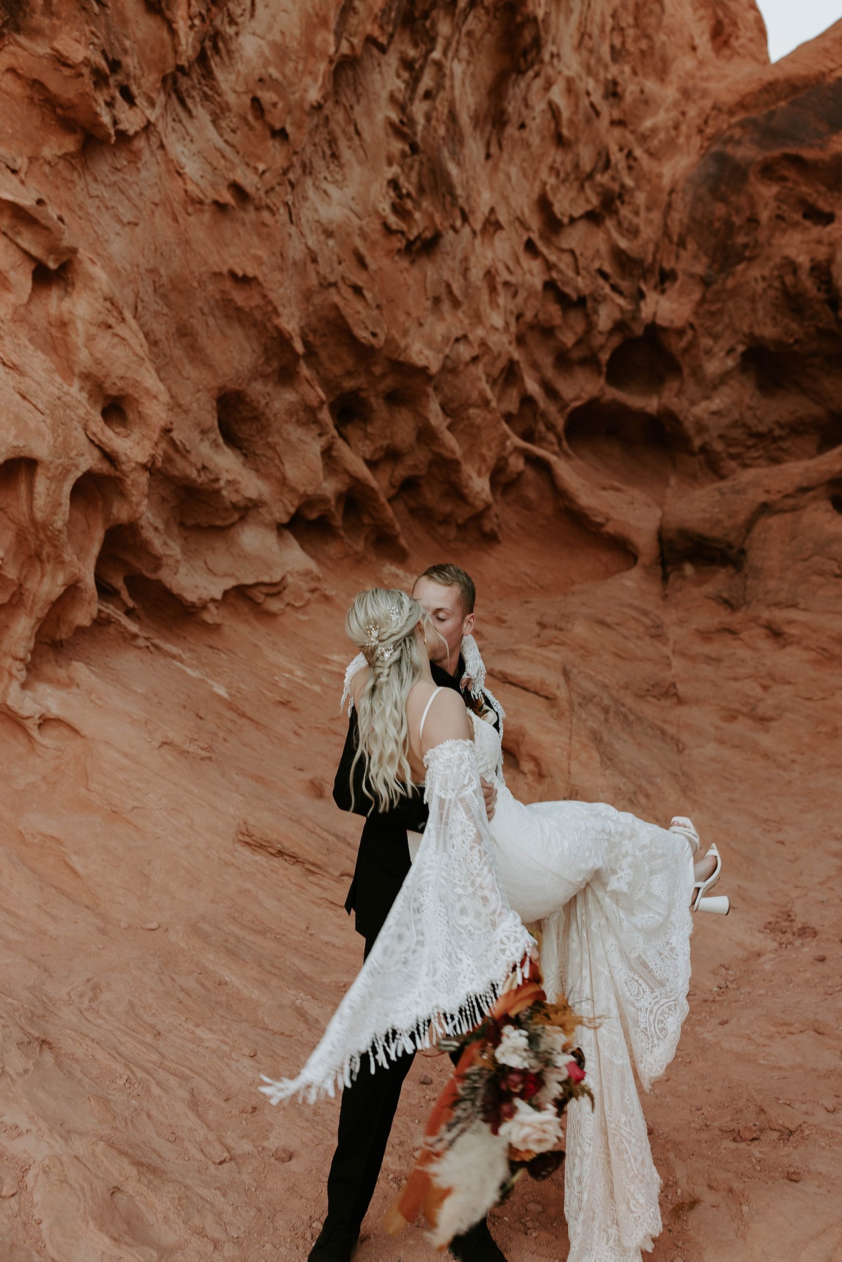 Mariah Treiber elopement photographer