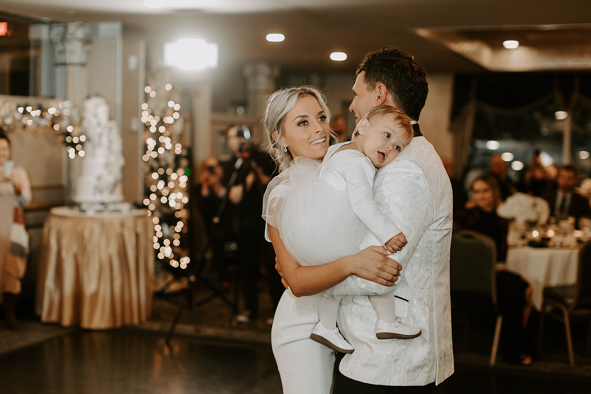 Le Mont Restaurant Pittsburgh; LeMont wedding; Lemont wedding reception; 5-star Pittsburgh restaurant; Mariah Treiber Photography