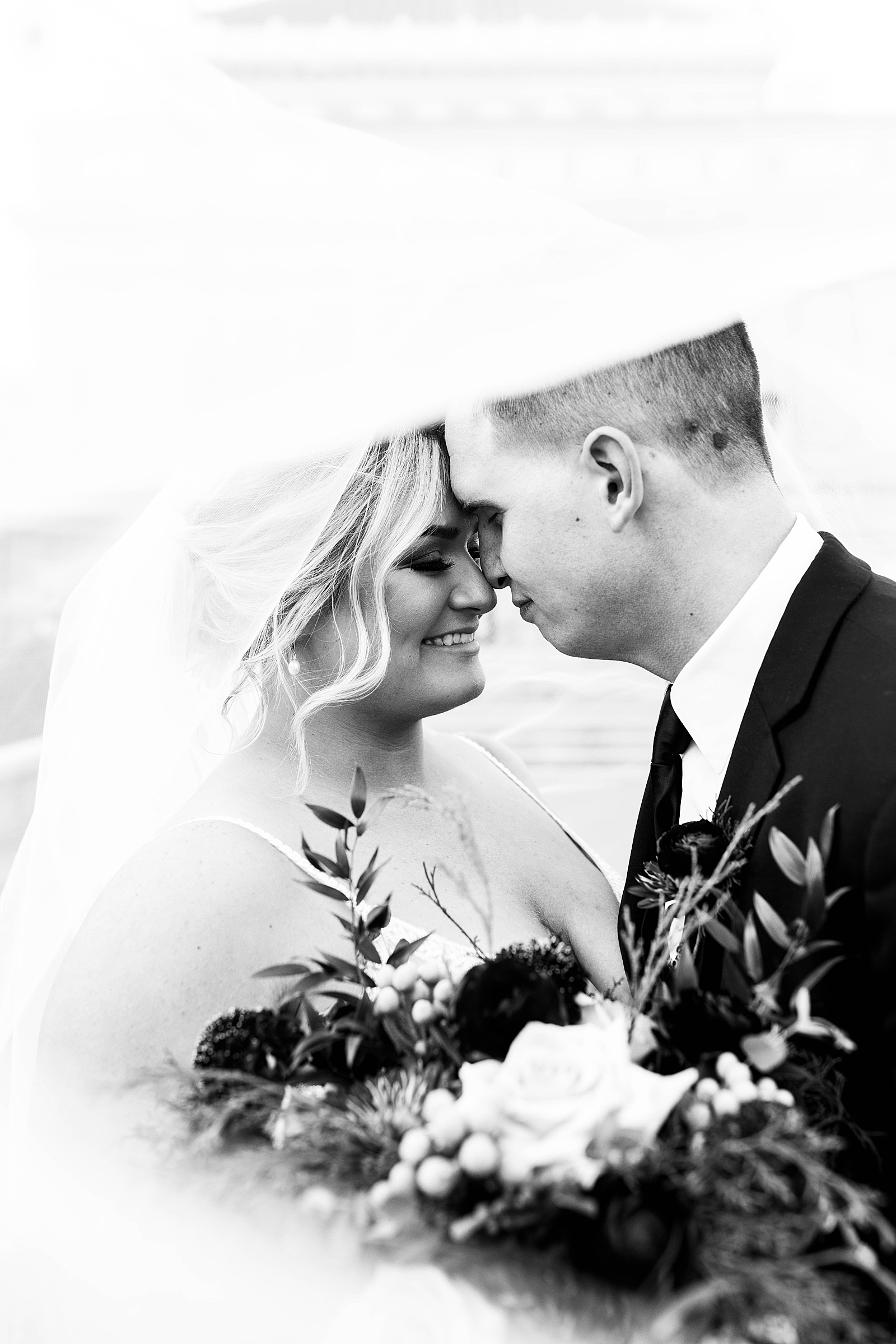 couple's wedding portraits by Mariah Treiber Photography