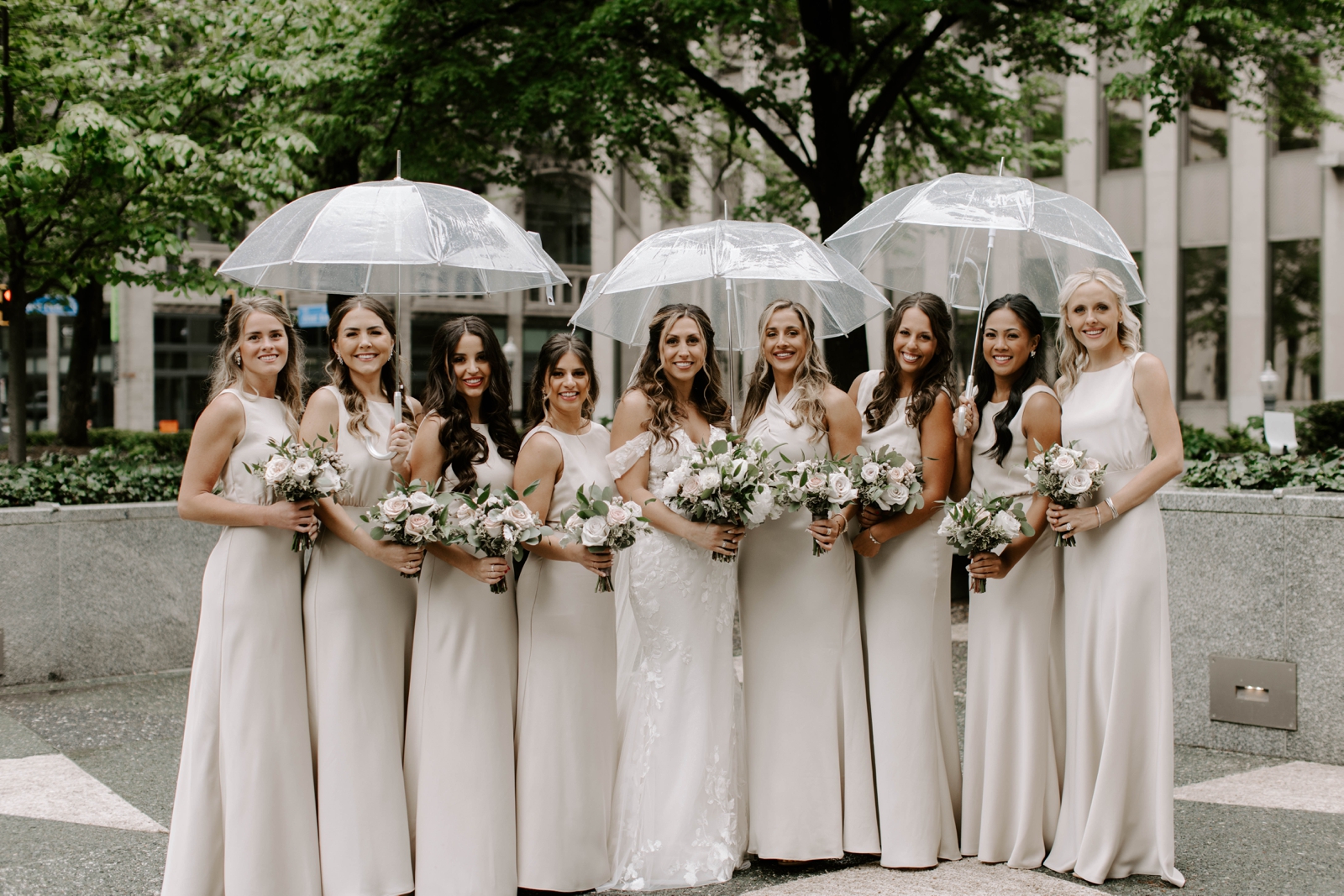 rainy day wedding photos