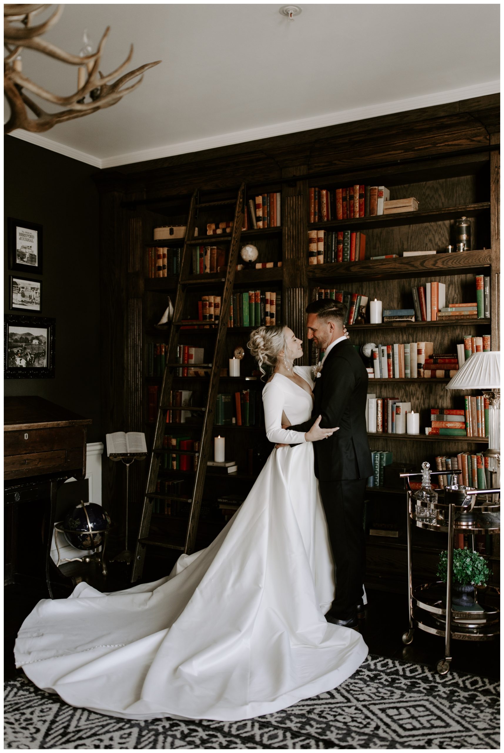 The Manor House, Littleton, CO; all-inclusive Colorado wedding venue