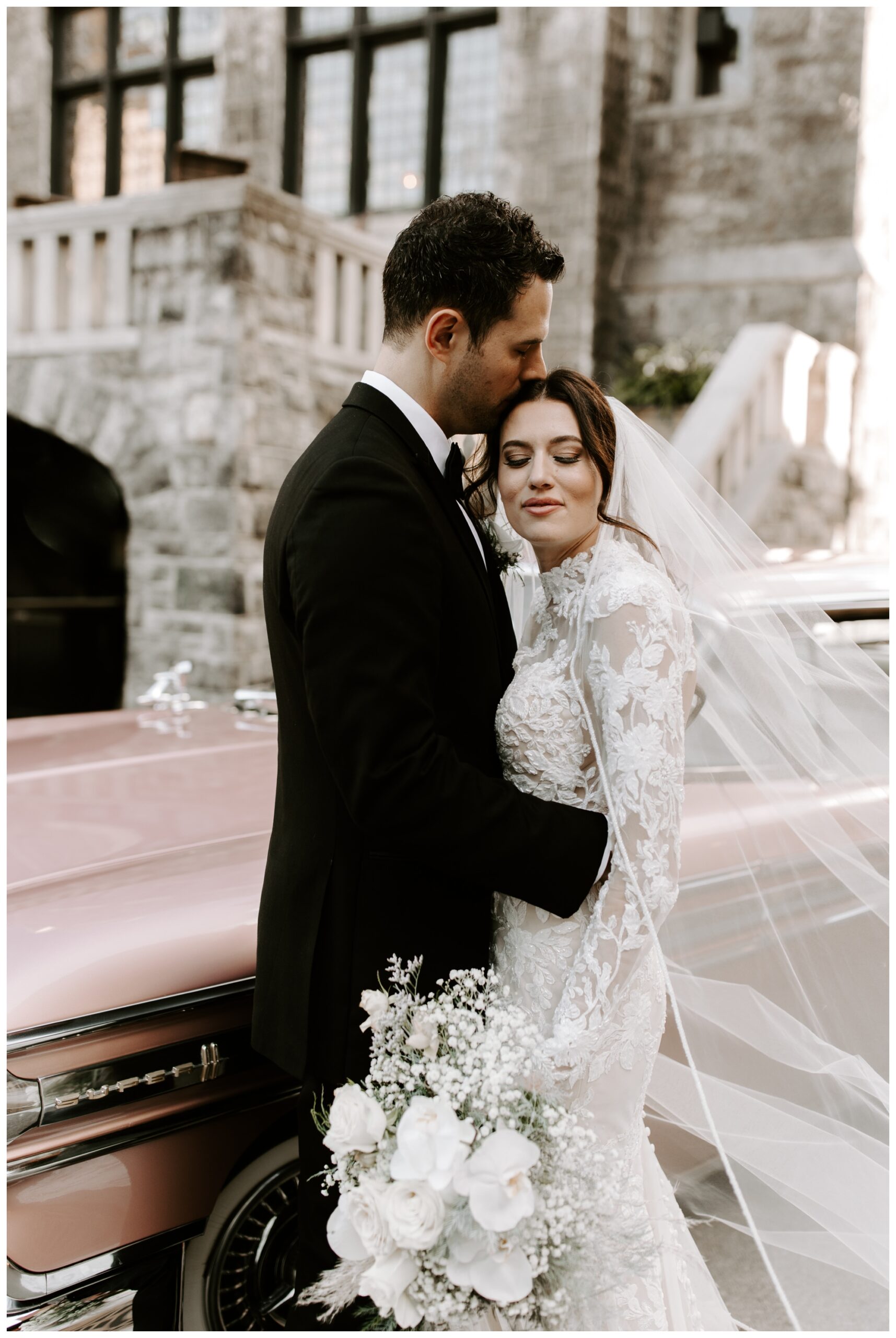 Mariah Treiber Photography; high-fashion editorial wedding photographer; Pittsburgh wedding photographer
