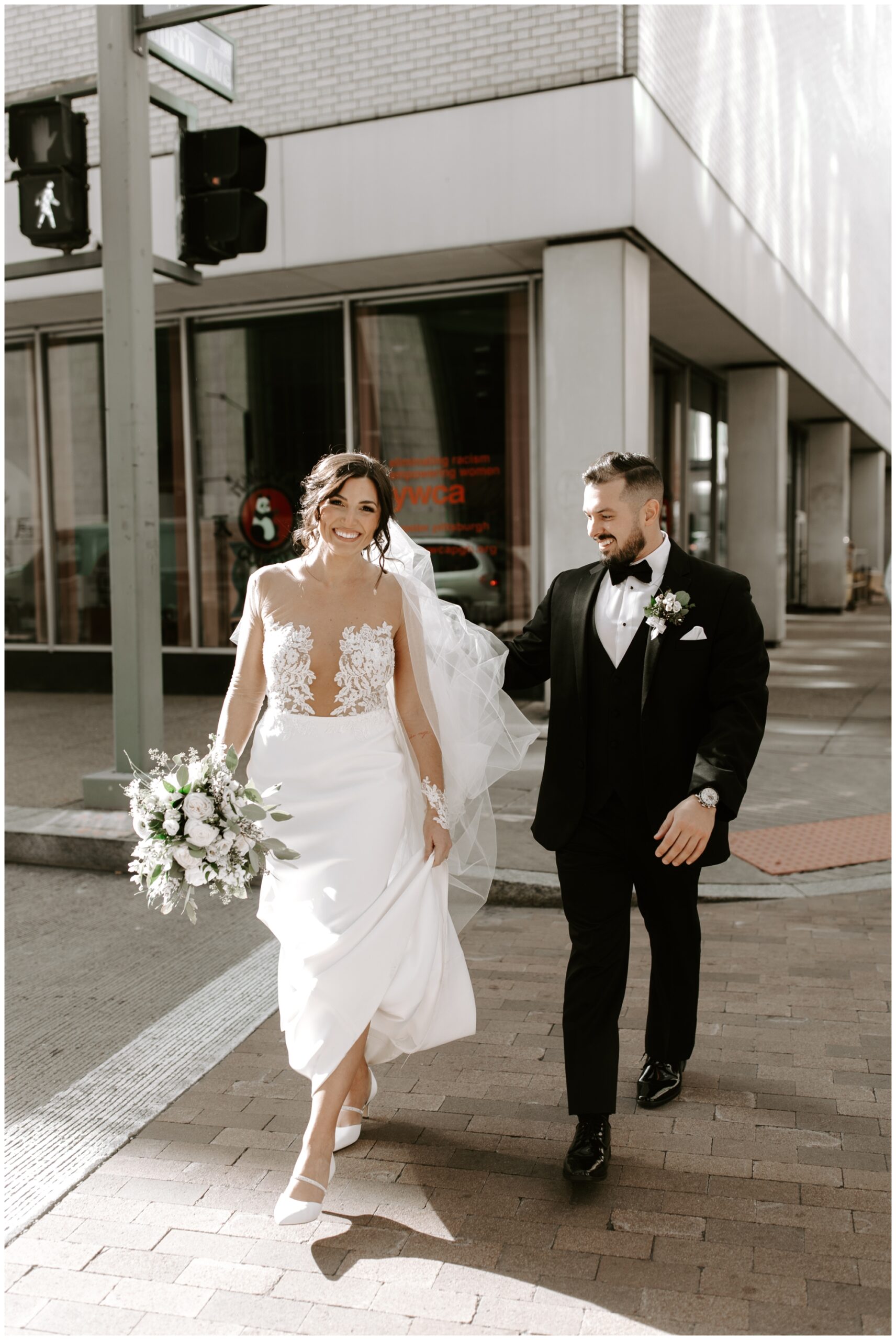 downtown Pittsburgh wedding portraits