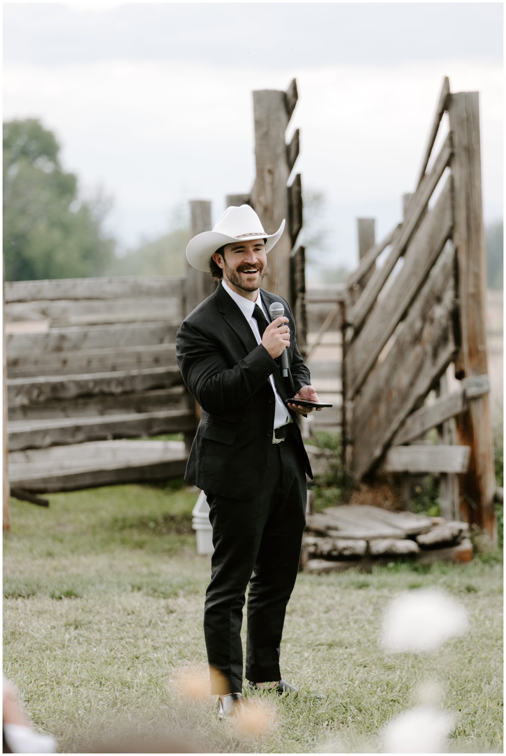 outdoor mountain wedding reception